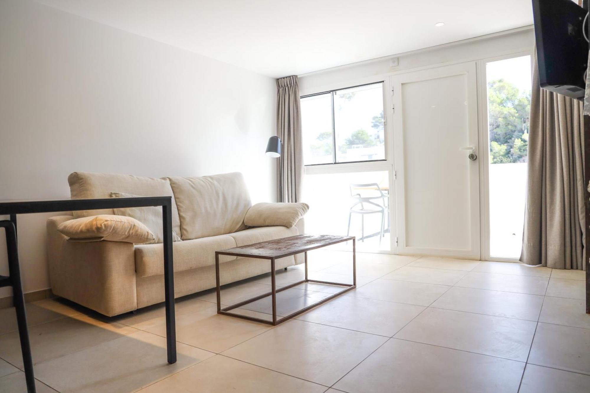 Cala Vadella Beachwalk Suites Zimmer foto