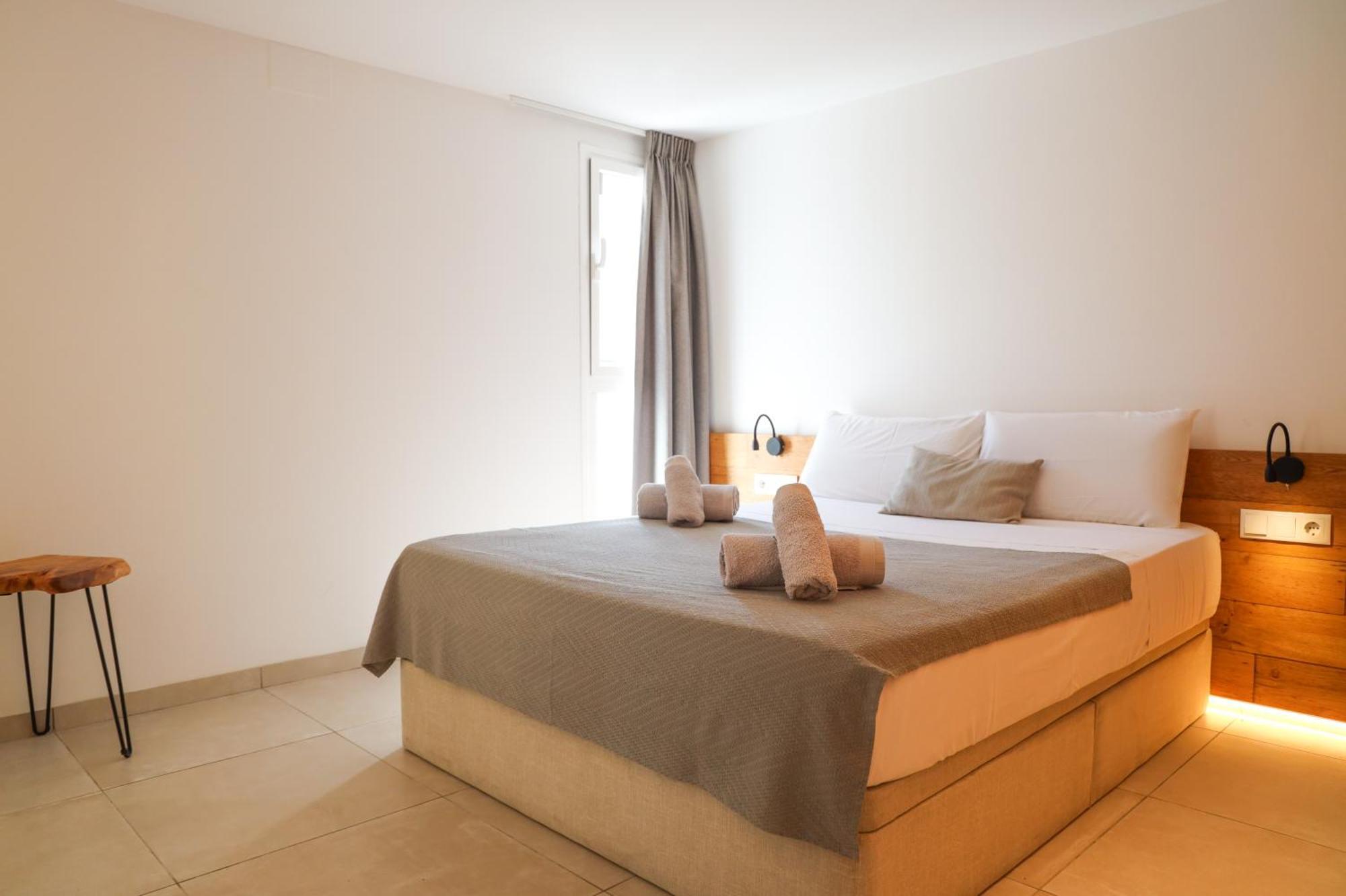 Cala Vadella Beachwalk Suites Zimmer foto