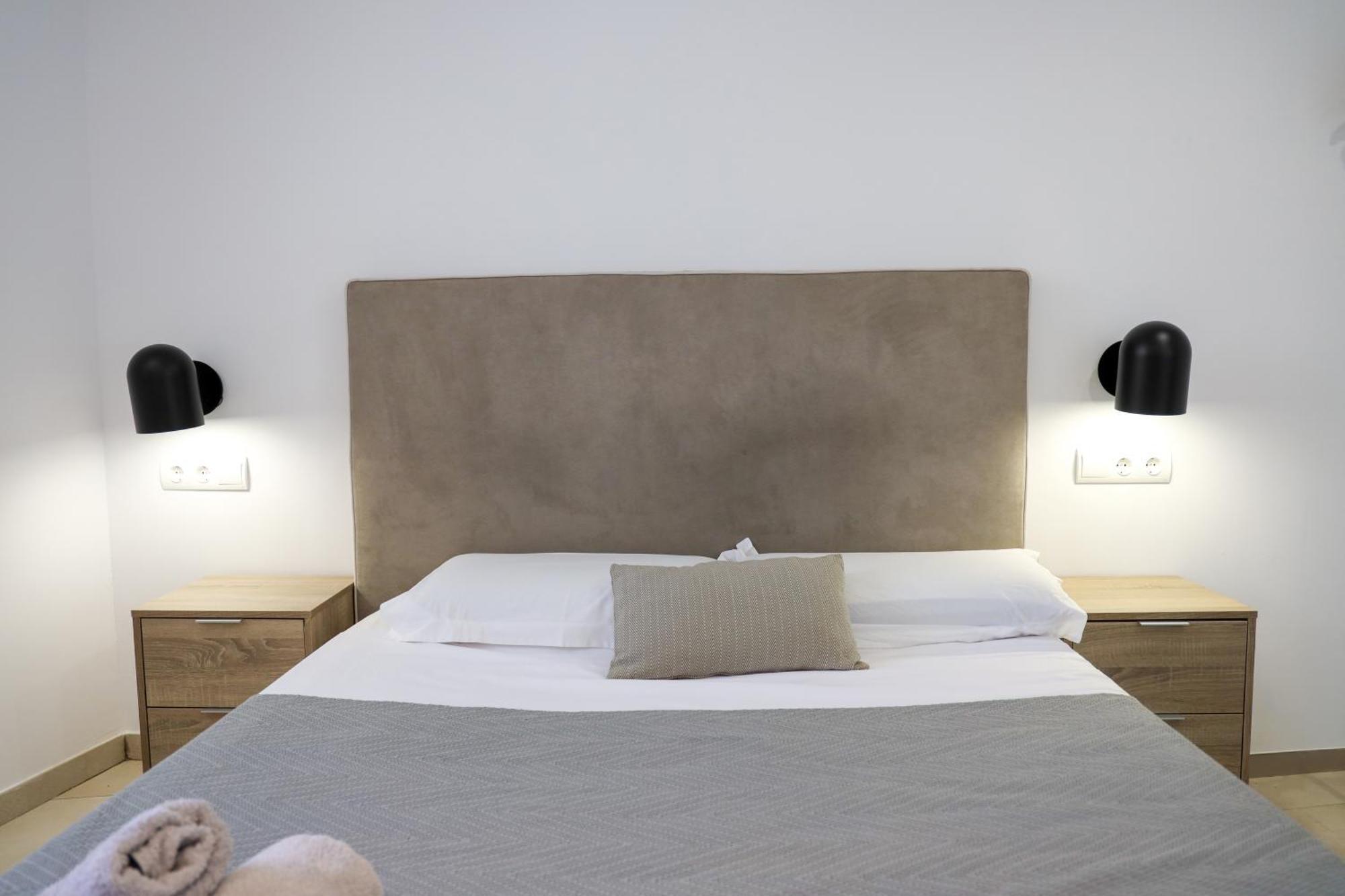 Cala Vadella Beachwalk Suites Zimmer foto