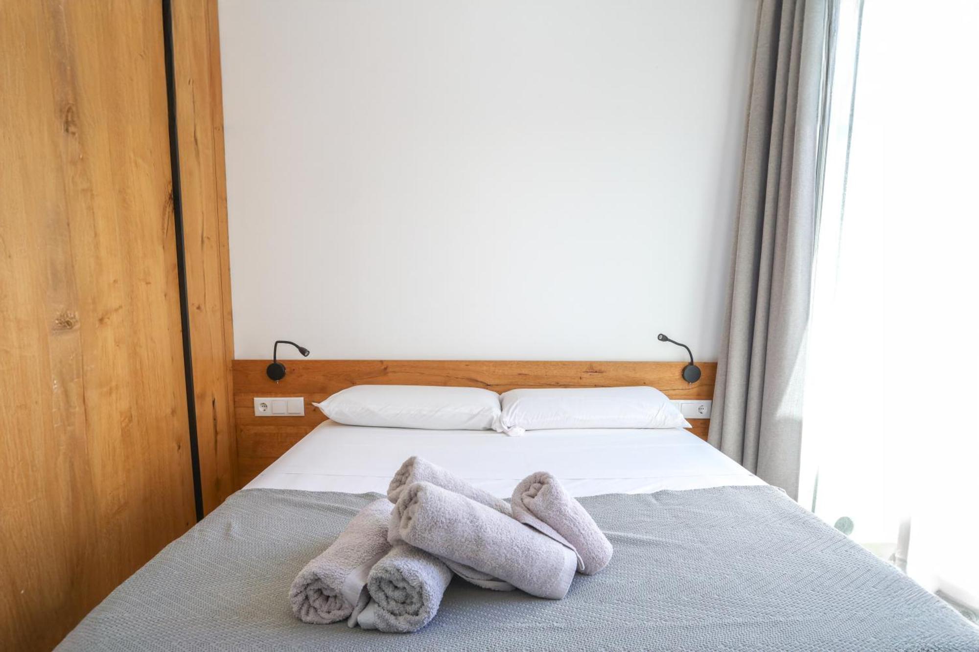 Cala Vadella Beachwalk Suites Zimmer foto