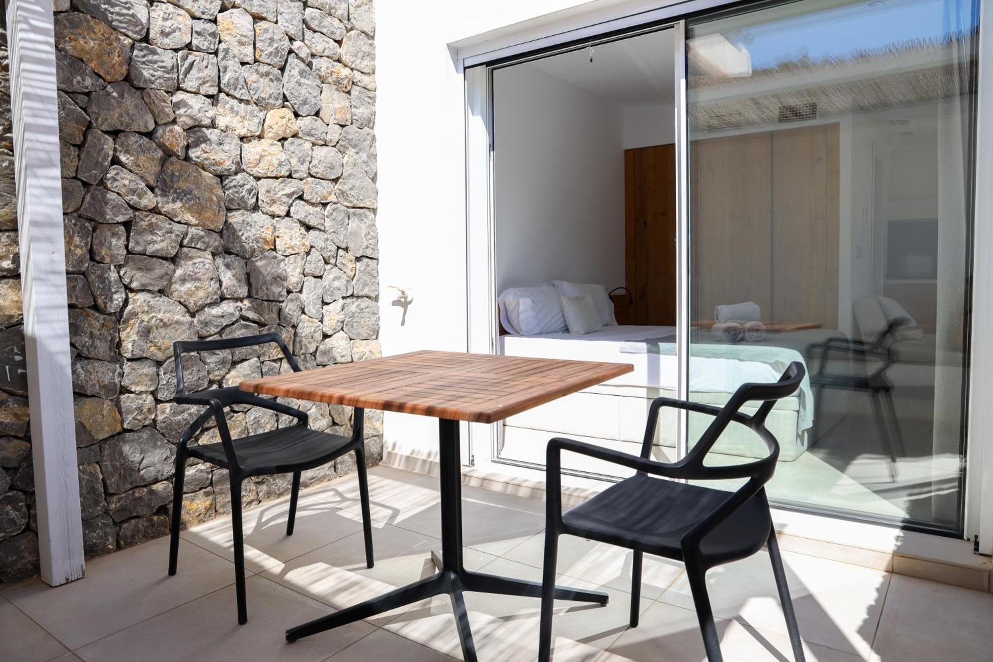 Cala Vadella Beachwalk Suites Zimmer foto